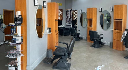 Volume Gents Salon image 2