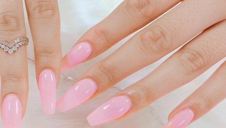 LK Salon Nails and Beauty зображення 1