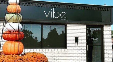 Vibe Salon • Priscilla Bohne