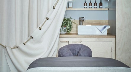 Loop Massage  image 3