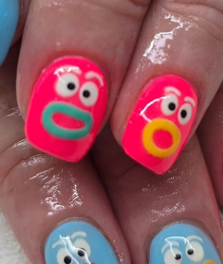 Nails with Emma obrázek 2