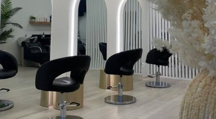 Vanity Hair and  Beauty Lounge