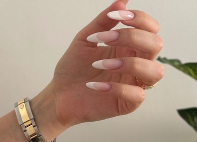 Elegant nude pink nails by Koliya Nails, Wien, Wien, AT, showcasing a sleek and modern design.