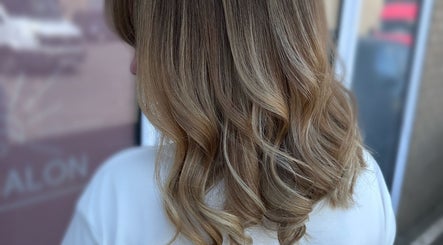 S Y  SALON Stockton