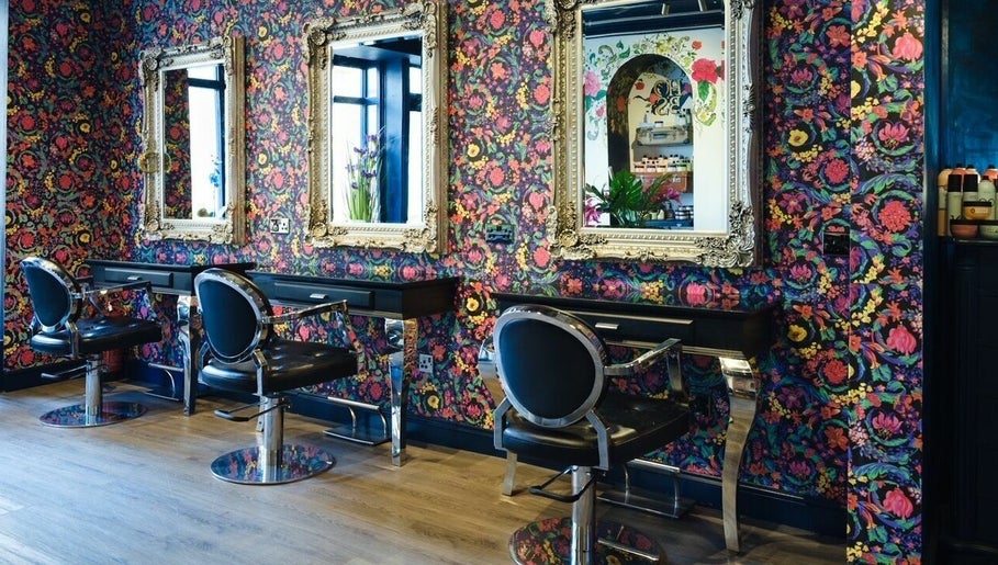 Εικόνα Hobs Hair and Nail Bar 1