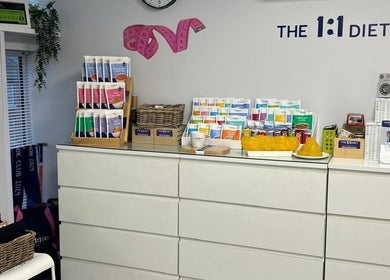 Coach Collins - The 1:1 Diet product shelves in Southampton, England, GB showcasing diverse meal options.
