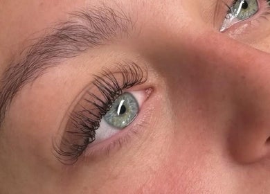 Close-up of enhanced lashes at Lovelli Lashes Brows and Training in Halfway, England, GB.