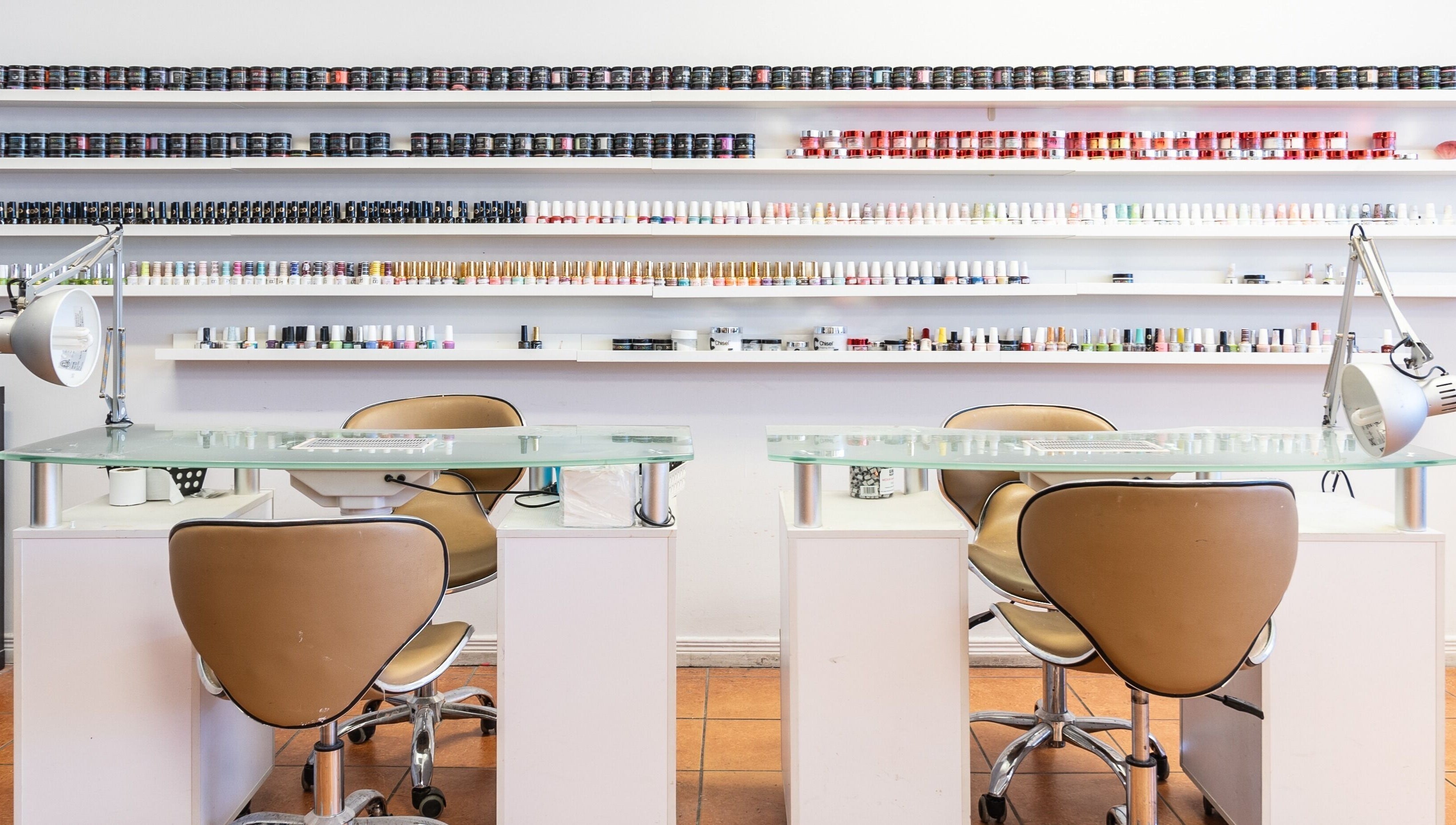 Nail polish selection at Spa ManiPedi, Côte Saint-Luc, Québec, CA, showcasing vibrant manicure options.