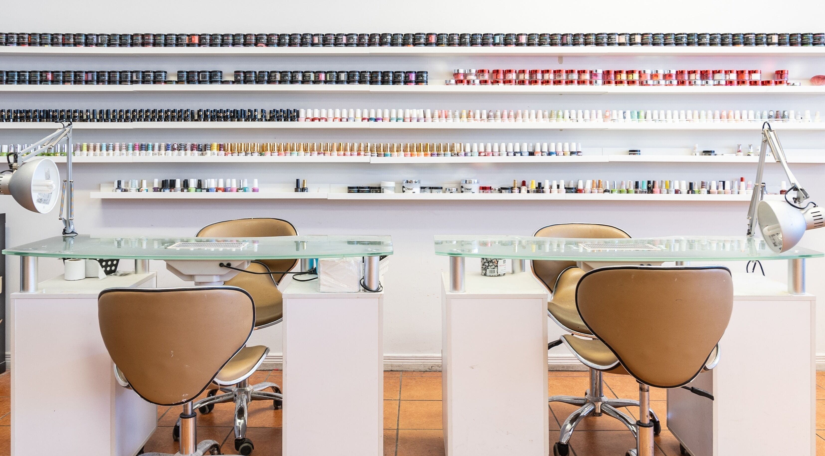 Nail polish selection at Spa ManiPedi, Côte Saint-Luc, Québec, CA, showcasing vibrant manicure options.