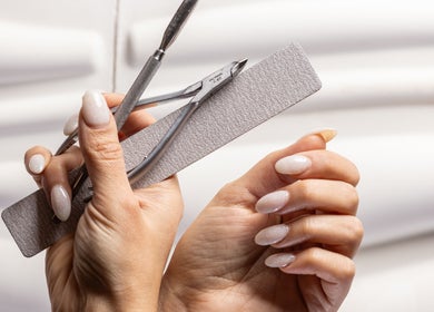 Elegant nails and tools at Spa ManiPedi in Côte Saint-Luc, Québec, CA showcasing beauty services.
