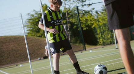 Calculated Performance - Failsworth, bild 3
