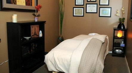 Parkdale Massage Therapy and Wellness изображение 2