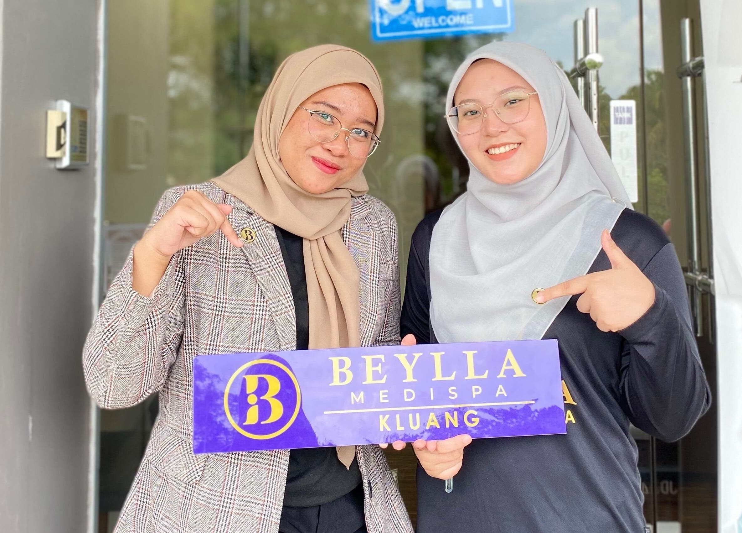 Staff welcome you to Beylla Medispa Kluang, located in Kluang, Johor, MY, with a friendly and inviting atmosphere.