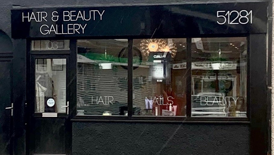 Hair and Beauty Gallery, bild 1