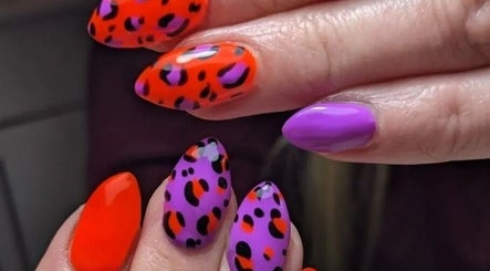 صورة Perfectly Polished 3
