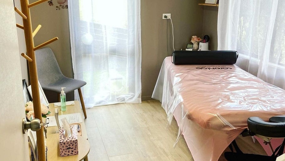 Beauty & Brows By Natalie imagine 1