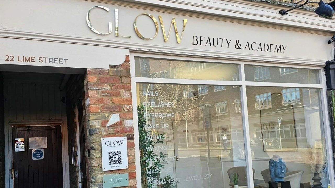 Best salons for full body waxing Near Me in Queens Park, Bedford Fresha