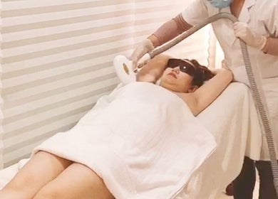 A laser hair removal session at Best Beauty Hair Removal, Singapore, Singapore, SG, ensuring smooth skin.