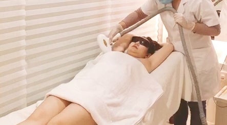 A laser hair removal session at Best Beauty Hair Removal, Singapore, Singapore, SG, ensuring smooth skin.
