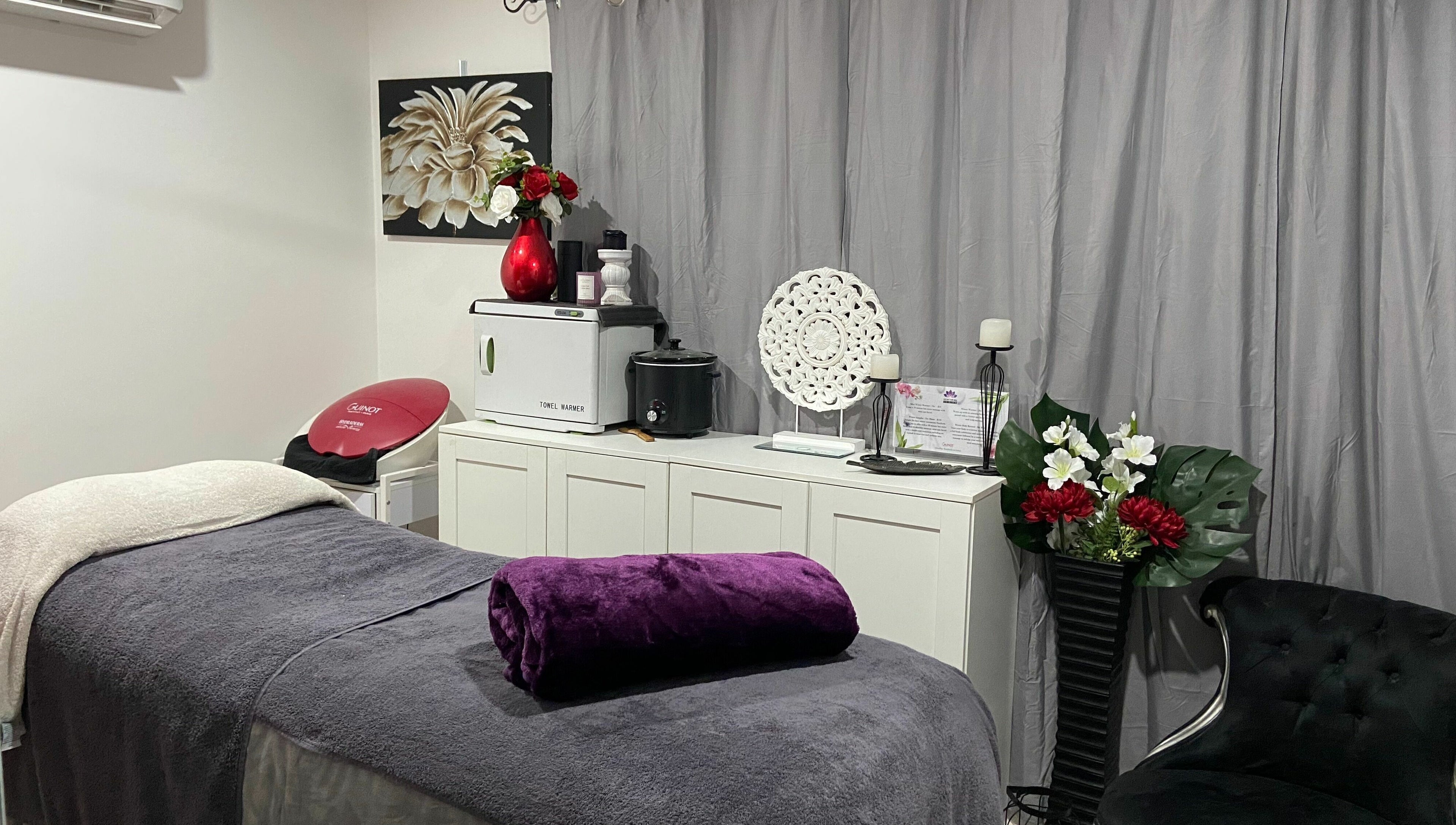 Tranquil treatment room at Northern Beauty Bullsbrook in Bullsbrook, Western Australia, AU with elegant decor.