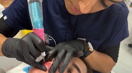 Farrah Brows & Aesthetics (Home Clinic - 3 Coombe Crescent)