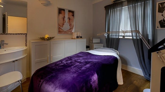 Farrah Brows & Aesthetic at SkinFit Clinic, Hampton 1