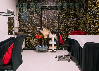 Elegantly decorated treatment room at Miss Mai Artistry and Co in Mount Evelyn, Victoria, AU.