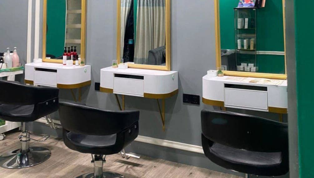 Modern salon chairs and mirrors at Beylla Medispa Klang, Klang, Selangor, MY.
