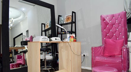Immagine 2, Strawberry Nails and Hair Salon