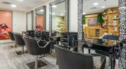 La Poupee Beauty Center - Abu Dhabi Branch مركز لابوبيه للتجميل فرع أبوظبي