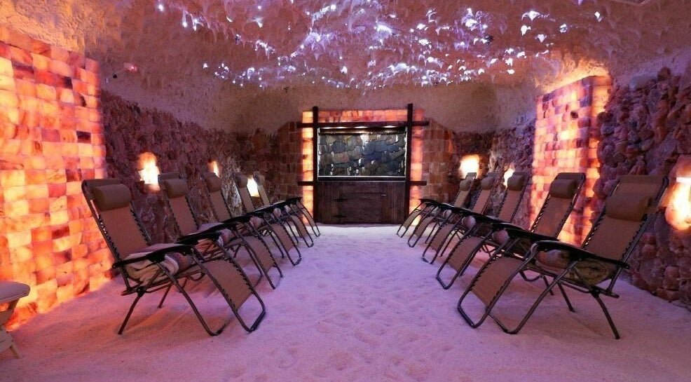 Relaxing chairs in Scorpio's Peace & Polish Himalayan Healing Salt Cave, Halton Hills, Ontario, CA.