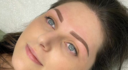Pro Brows By Nicole image 3