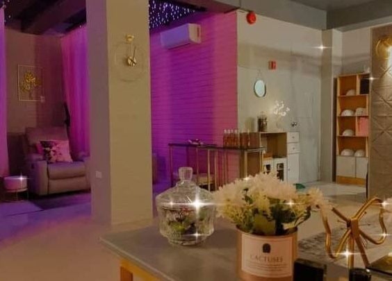 Relaxing interior of Cyla Beauty Lounge - Escaño, Dumaguete, Central Visayas, PH with plush seating and decor.