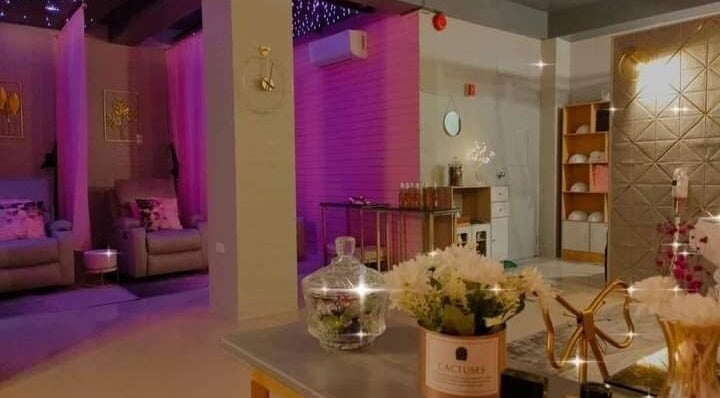 Relaxing interior of Cyla Beauty Lounge - Escaño, Dumaguete, Central Visayas, PH with plush seating and decor.