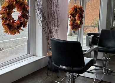 Stylish salon interior with autumn decor at Tanya at The Hair Boutique, Barrow upon Soar, England, GB.
