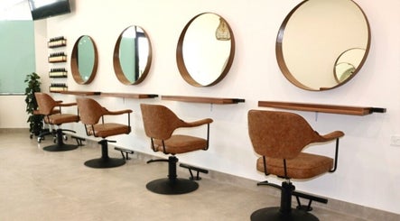 Minas Hair Salon