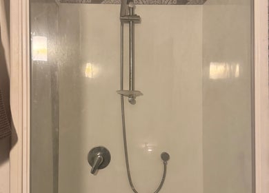 Modern shower at Aroma Massage in Auckland, Auckland, NZ. Ideal for relaxation and wellness.