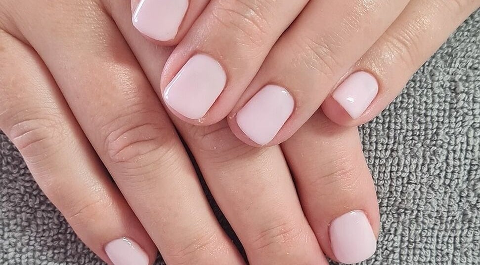 Elegant pink manicure at Beauty with Nicky, Sutton Coldfield, England, GB.