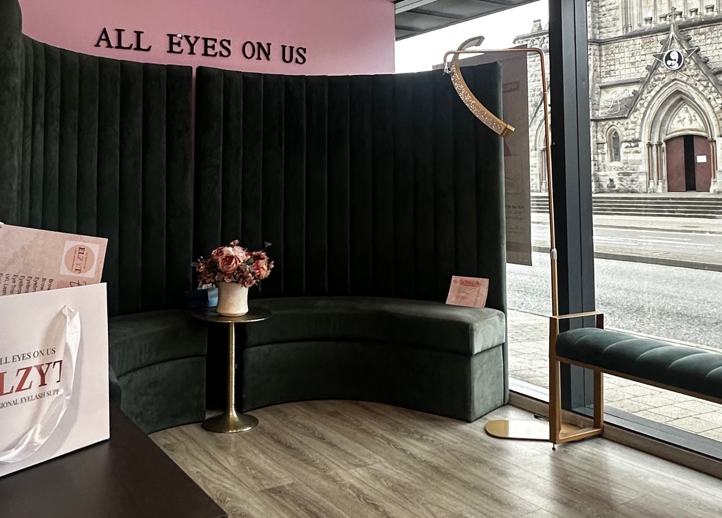 Elegant lounge area at Elzyt Salon Kristina, Drogheda, IE, showcasing plush seating and stylish decor.