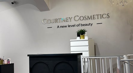 Courtney cosmetics obrázek 2