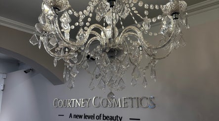 Courtney cosmetics obrázek 3