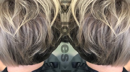 Lisa Campbell Hair image 2