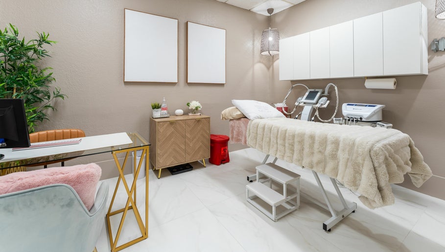 Advanced Med SPA by Giovana Prado - Deerfield Beach billede 1