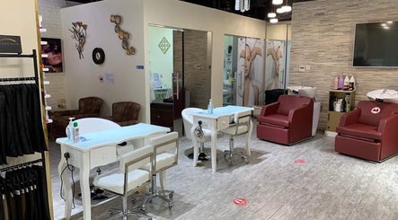 Elle Beauté Ladies Salon image 3