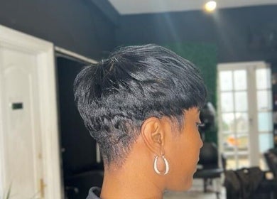 Short hairstyle at Innovative Salon | Hair & Beauty, London, England, GB, showcasing modern elegance.