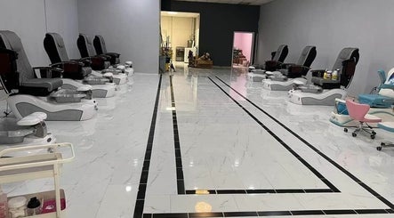 Luxe Beauty Bar image 3