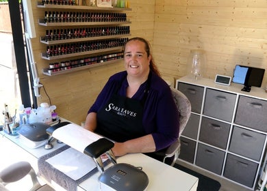 Cozy nail salon at Sara Eaves Beauty, Southend-on-Sea, England, GB with a welcoming manicurist.