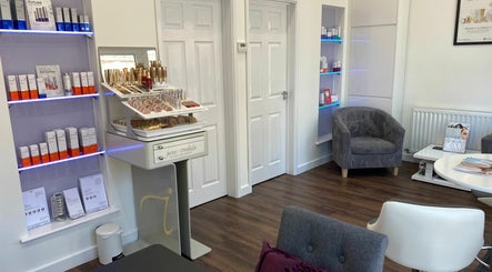 The Village Retreat Beauty and Skincare Clinic imagem 2