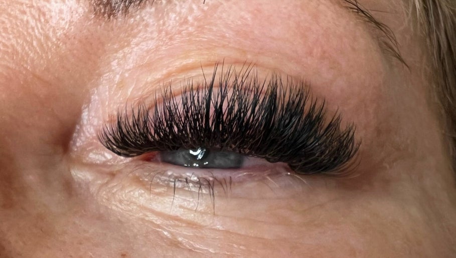 Leah's Lashes afbeelding 1