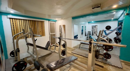 Detox Fitness Studio image 3